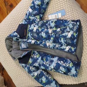 Boys size 7 brand new snowsuit